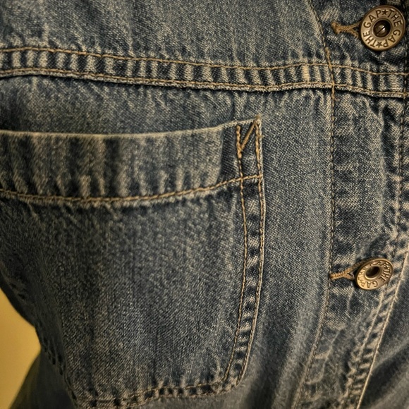 Vintage 90s GAP denim blouse jacket button Down, soft denim Medium - Picture 3 of 12